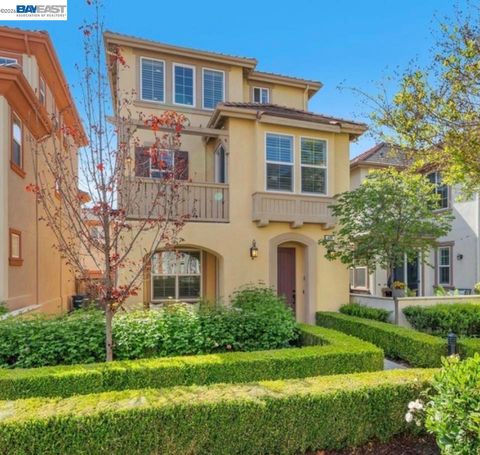 Photo of 484 Selby Ln, Livermore, CA 94551 (MLS # 41132874)