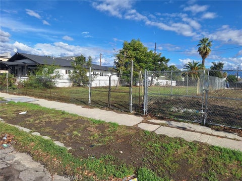 Photo of 157 N J St, San Bernardino, CA 92410 (MLS # SR26215091)