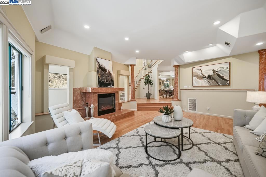 MONTCLAIR - Residential