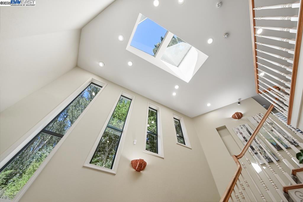 MONTCLAIR - Residential