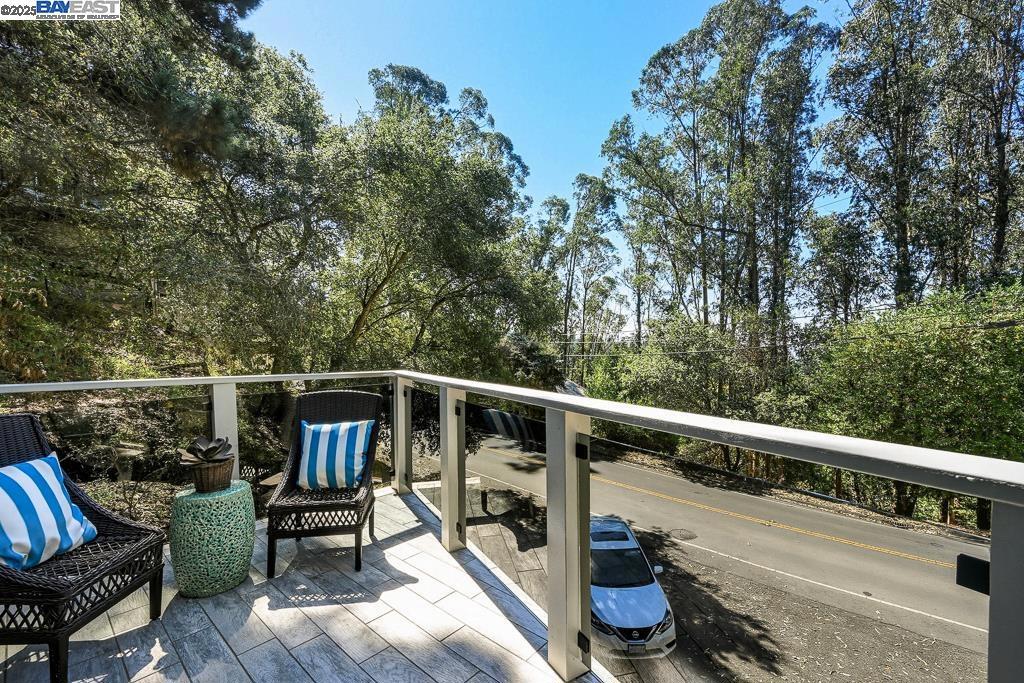 MONTCLAIR - Residential