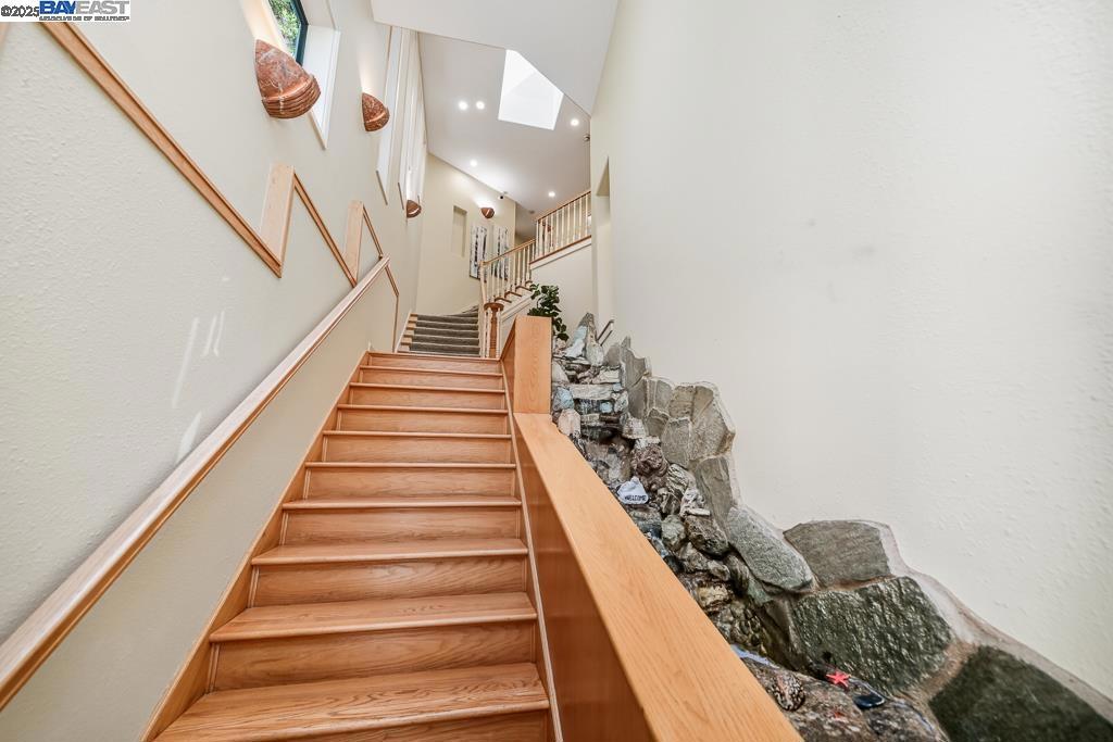 MONTCLAIR - Residential