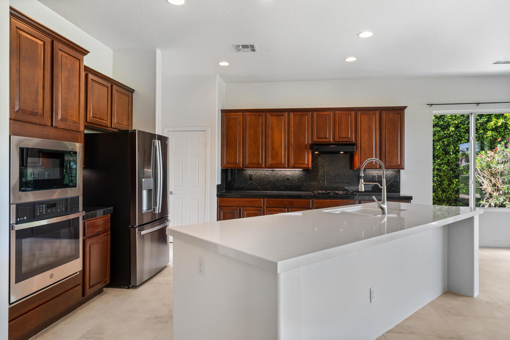 Heritage Palms CC - Residential