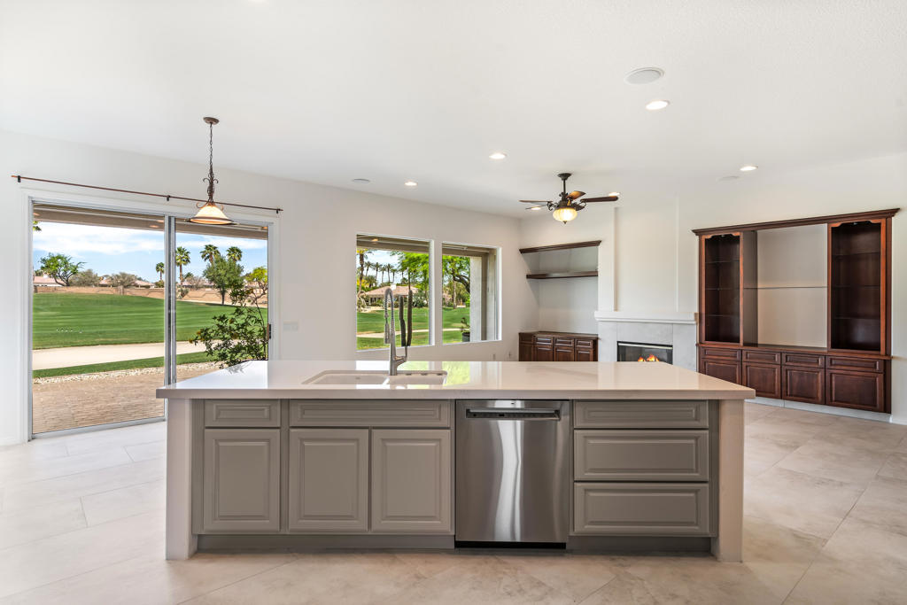 Heritage Palms CC - Residential