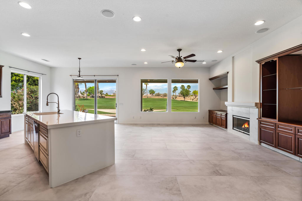 Heritage Palms CC - Residential