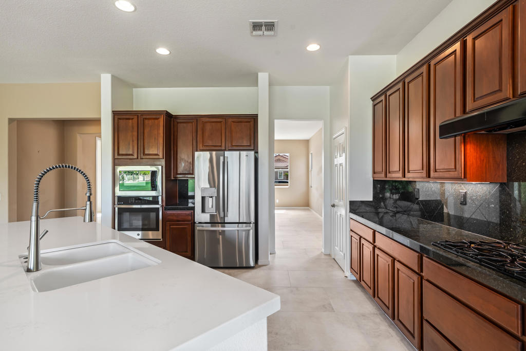 Heritage Palms CC - Residential
