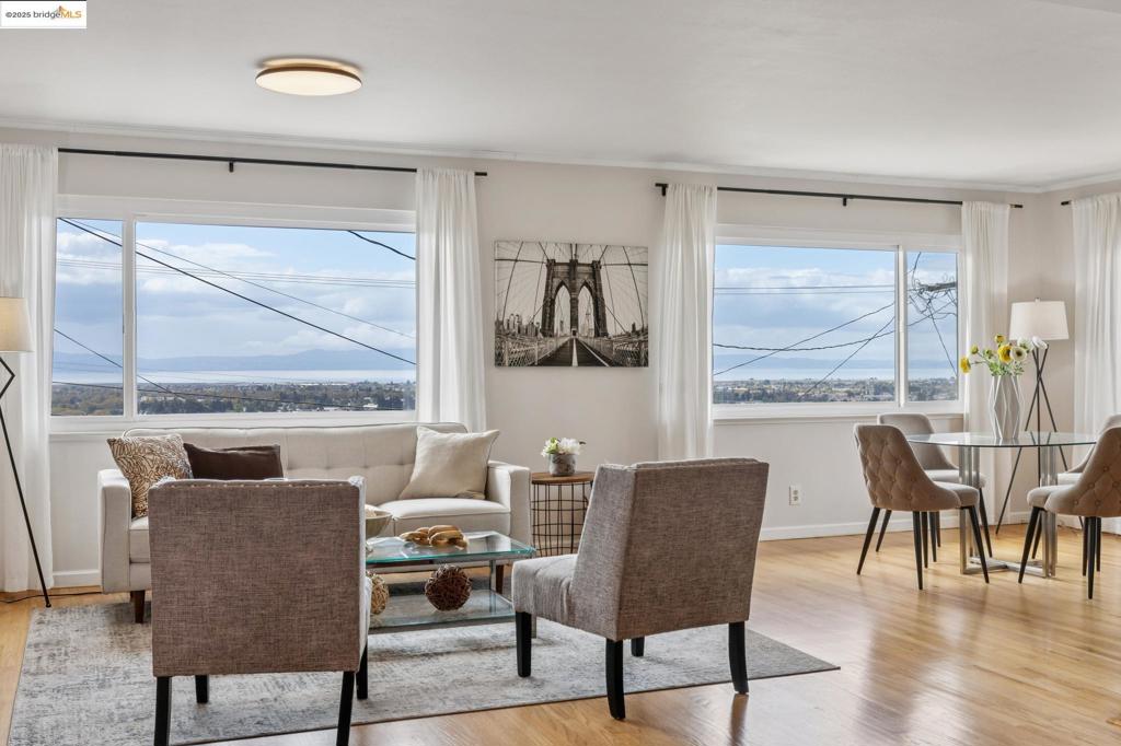 SAN LEANDRO HLLS - Residential