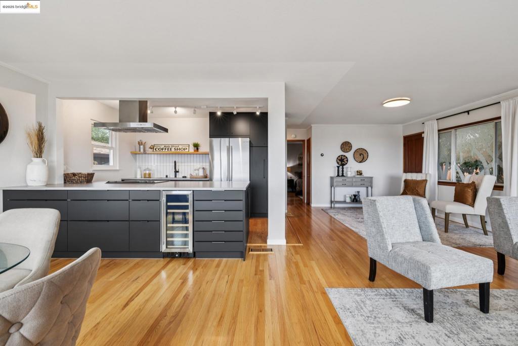 SAN LEANDRO HLLS - Residential