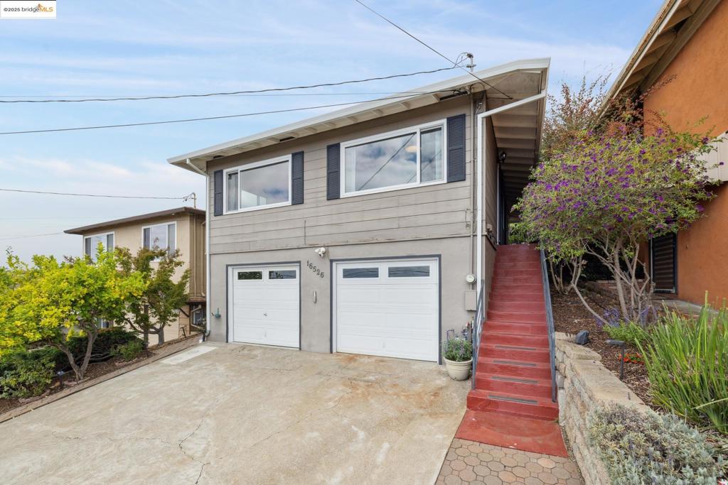SAN LEANDRO HLLS - Residential