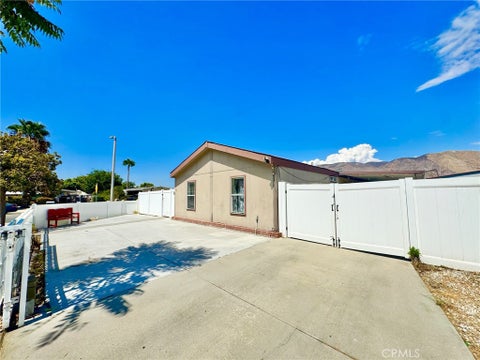 Tiny photo for 989 Bettina WAY, San Jacinto, CA 92582 (MLS # IG26198136)