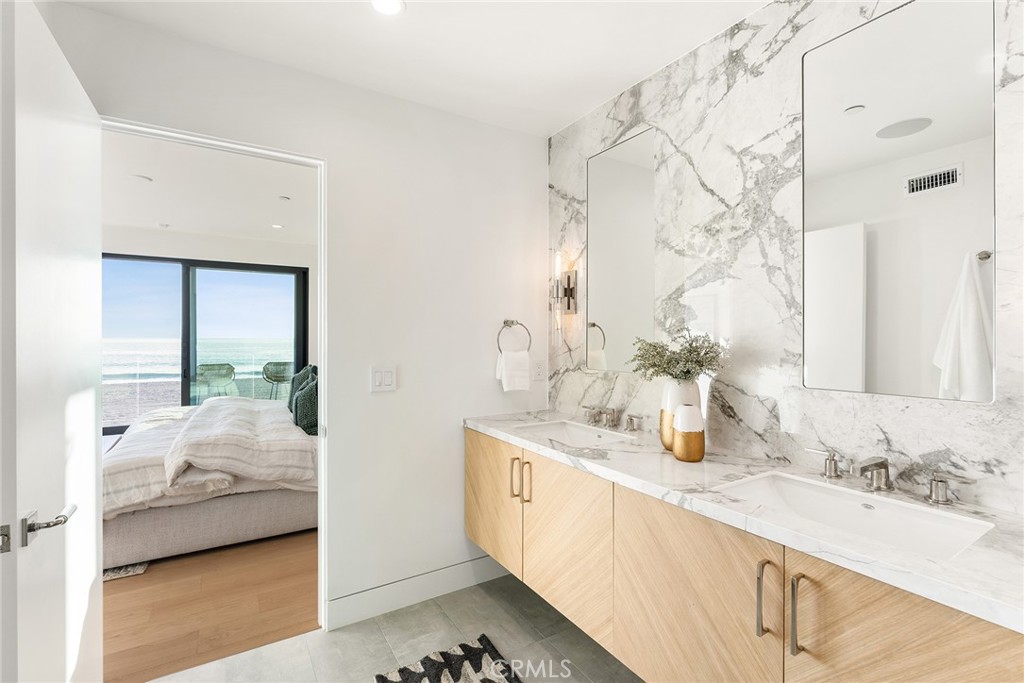 West Newport Beach (WSNB) - Residential