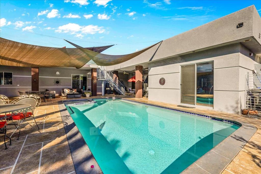 39061 Bel Air Drive