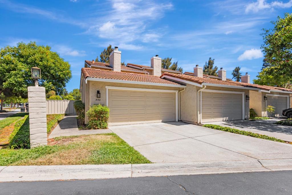 CHARMING TOWNHOME IN THE WONDERFUL CAMPBELL NEIGHBORHOOD! Every once in a while, a home comes along that just feels special: warm, welcoming, and absolutely unforgettable. This is that home! Imagine life in this spacious, modernly designed townhouse, perfectly nestled in the heart of silicon valley. This move-in ready end unit is ideal for sharing moments with family and friends. Inside, you'll find beautiful engineering toffee bamboo flooring, granite countertops, and stainless steel appliances. With 3 bedrooms and 2.5 baths, this home offers plenty of space. Enjoy a private, fenced backyard, perfect for your leisure moments, and inside custome laundry for added convenience. And the location? This super location is absolutely unbeatable! Ideally located just steps from the Los Gatos Creek Trail, parks, Vasona Lake County Park, Netflix Headquarters, and major freeways like Hwy 85, 17, and 880. Come see this sweet home, before it's gone!