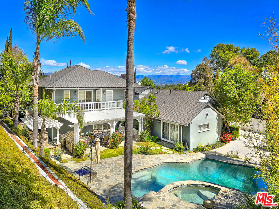 3690 Crownridge Drive