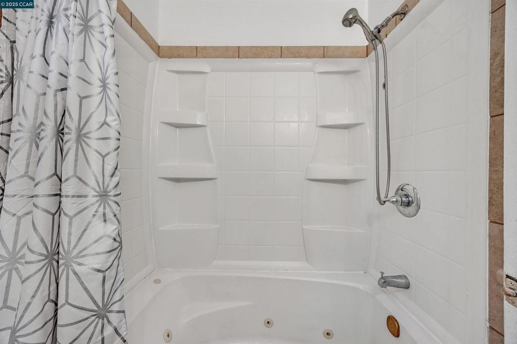 DEER VALLEY - Residential