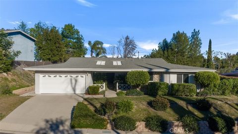 Photo of 5932 Pat Avenue, Woodland Hills, CA 91367 (MLS # SR26034370)