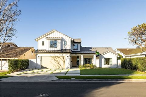 Photo of 2012 Port Chelsea Place, Newport Beach, CA 92660 (MLS # NP26045287)