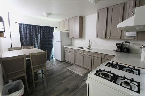 Tiny photo for 4822 Live Oak St ST, Cudahy, CA 90201 (MLS # DW26152463)