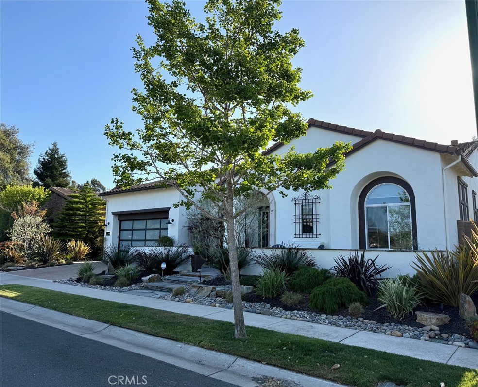 1958 Eucalyptus Road