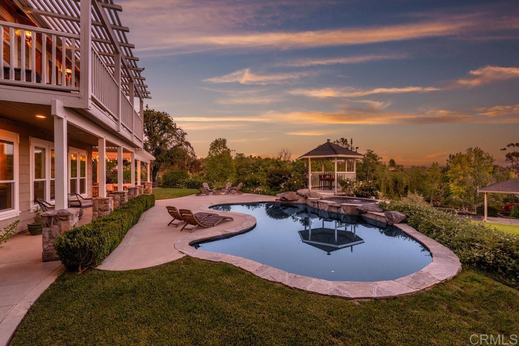 3192 Los Alisos Drive