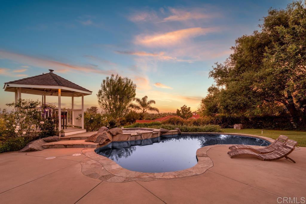 3192 Los Alisos Drive