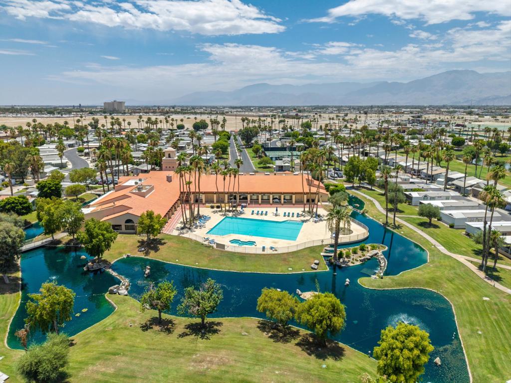 Rancho Casa Blanca - Manufactured In Park