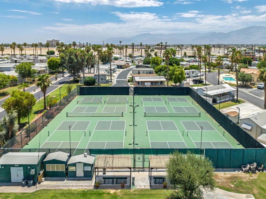 Rancho Casa Blanca - Manufactured In Park