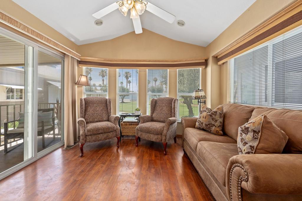 Rancho Casa Blanca - Manufactured In Park