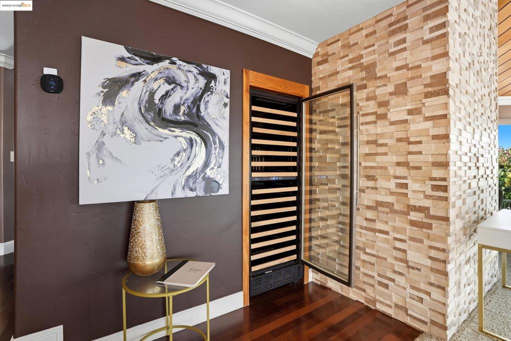 DEEP WATER - Residential