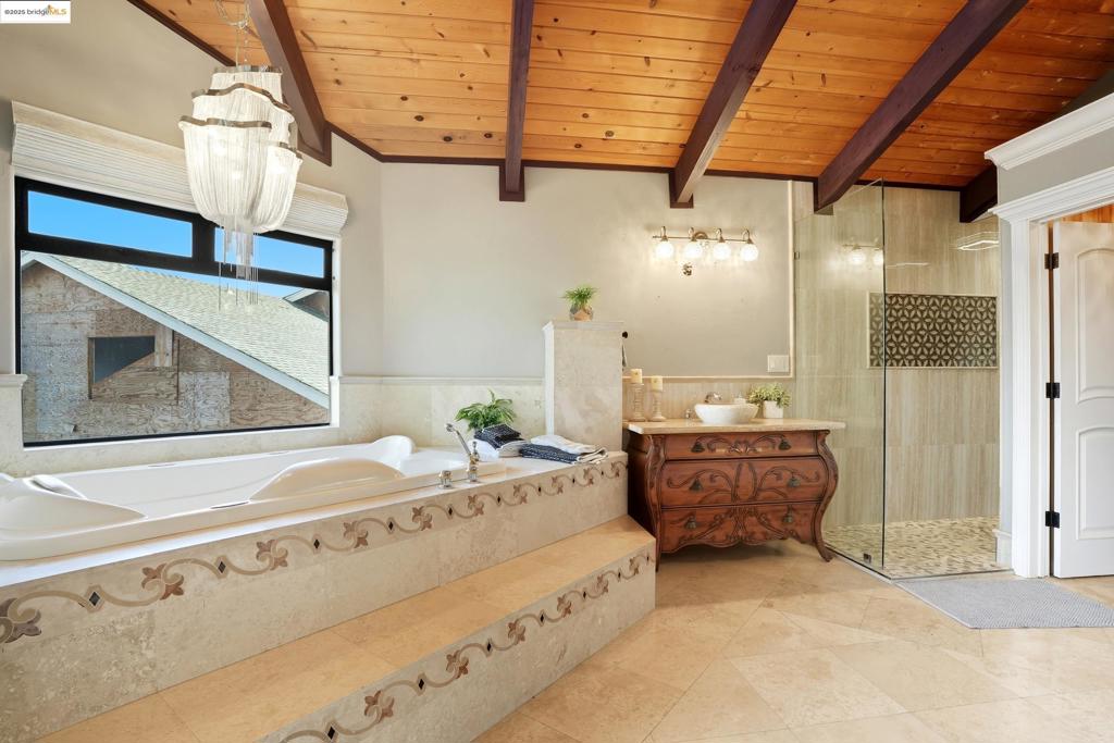 DEEP WATER - Residential