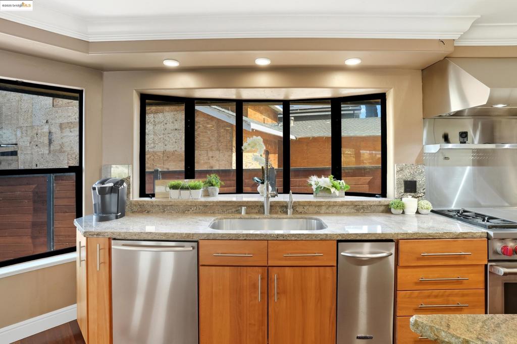 DEEP WATER - Residential