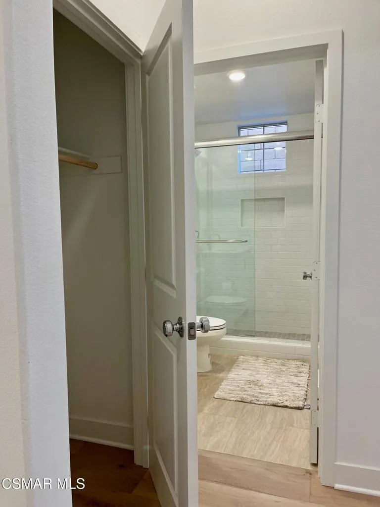 Camarillo, California 93010, United States, 4 Bedrooms Bedrooms, ,3 BathroomsBathrooms,Residential,Active,233480