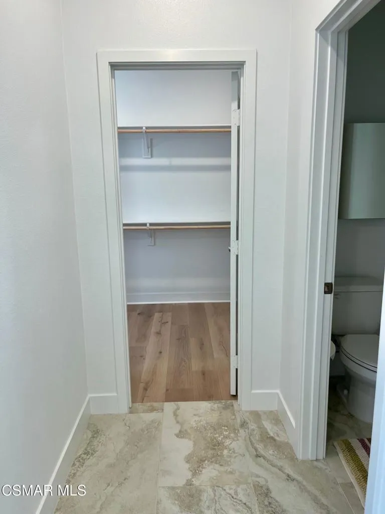 Camarillo, California 93010, United States, 4 Bedrooms Bedrooms, ,3 BathroomsBathrooms,Residential,Active,233480