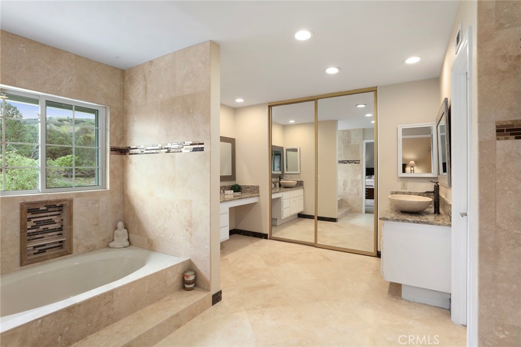 Stonegate (STGT) - Residential Lease