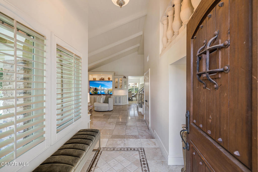 12692 Hillside Drive