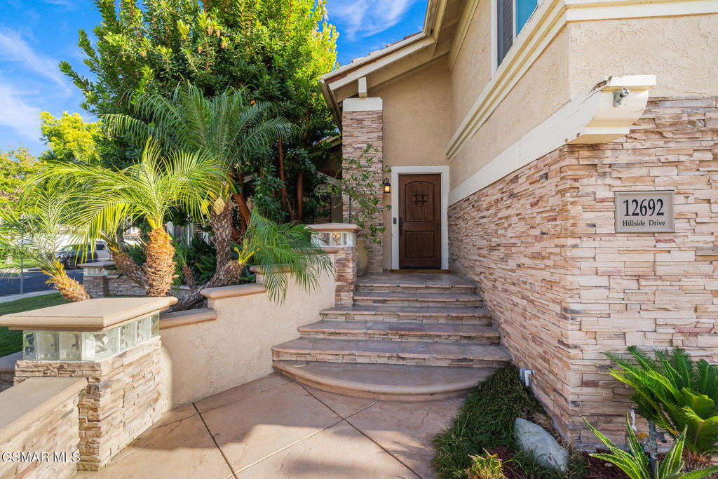 12692 Hillside Drive