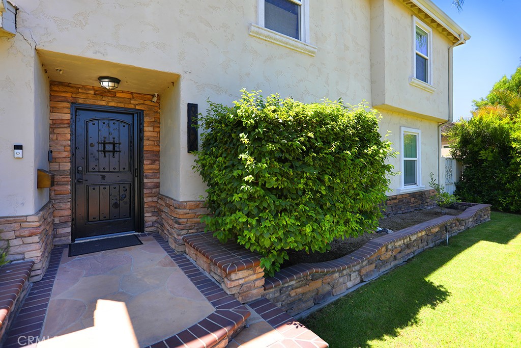 3807 Gardenia