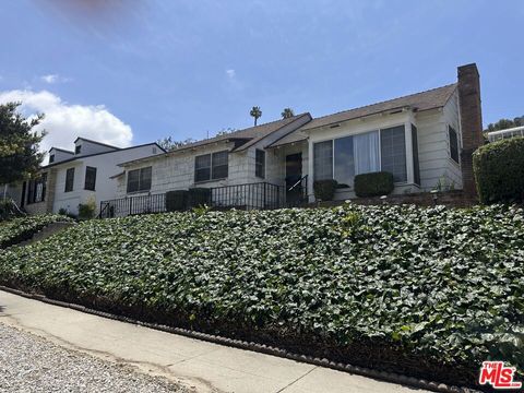 Photo of 5738 Brushton Street, Los Angeles, CA 90008 (MLS # 26835125)
