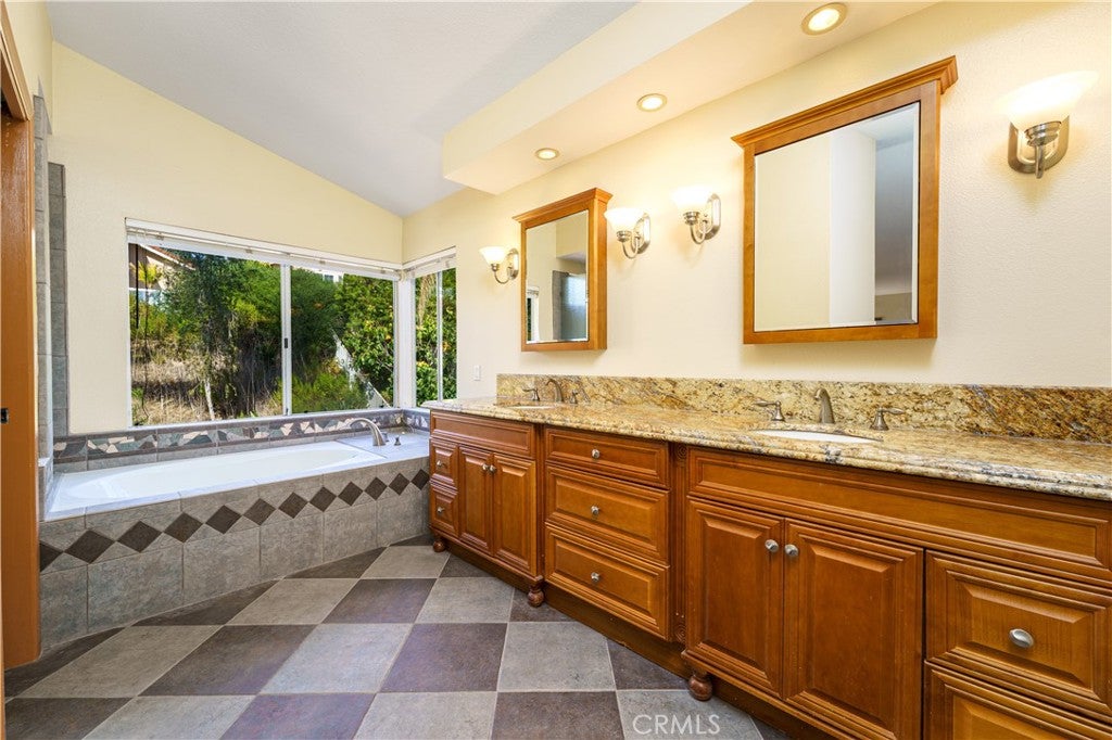 5 Seabridge Road, Laguna Niguel CA 92677 - Photo 28