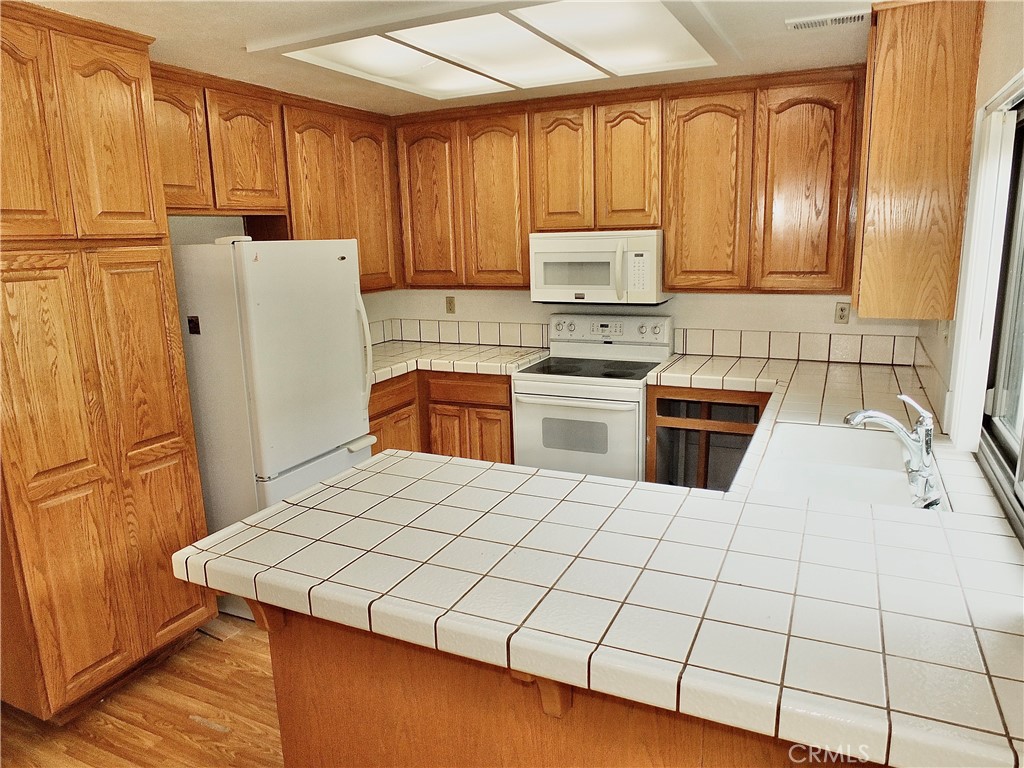 3019 Glenbrook Street