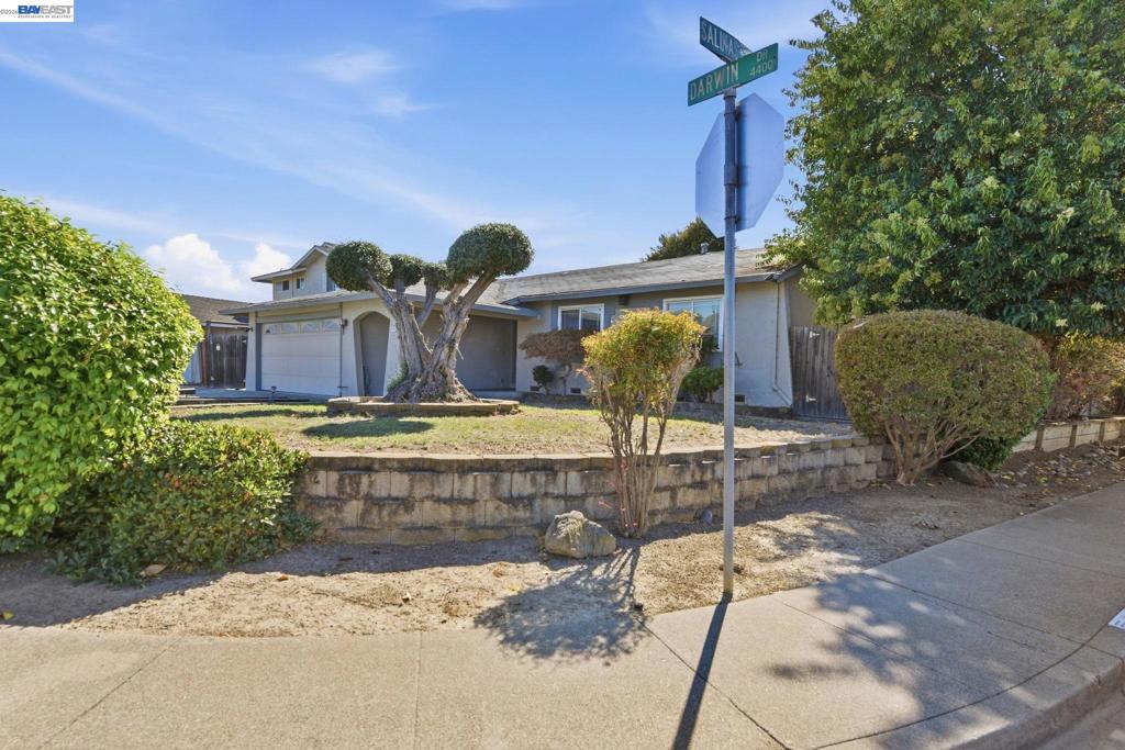 4409 Darwin Dr