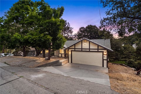 Photo of 1541 Krause Lane, Lake Arrowhead, CA 92352 (MLS # PW26159784)