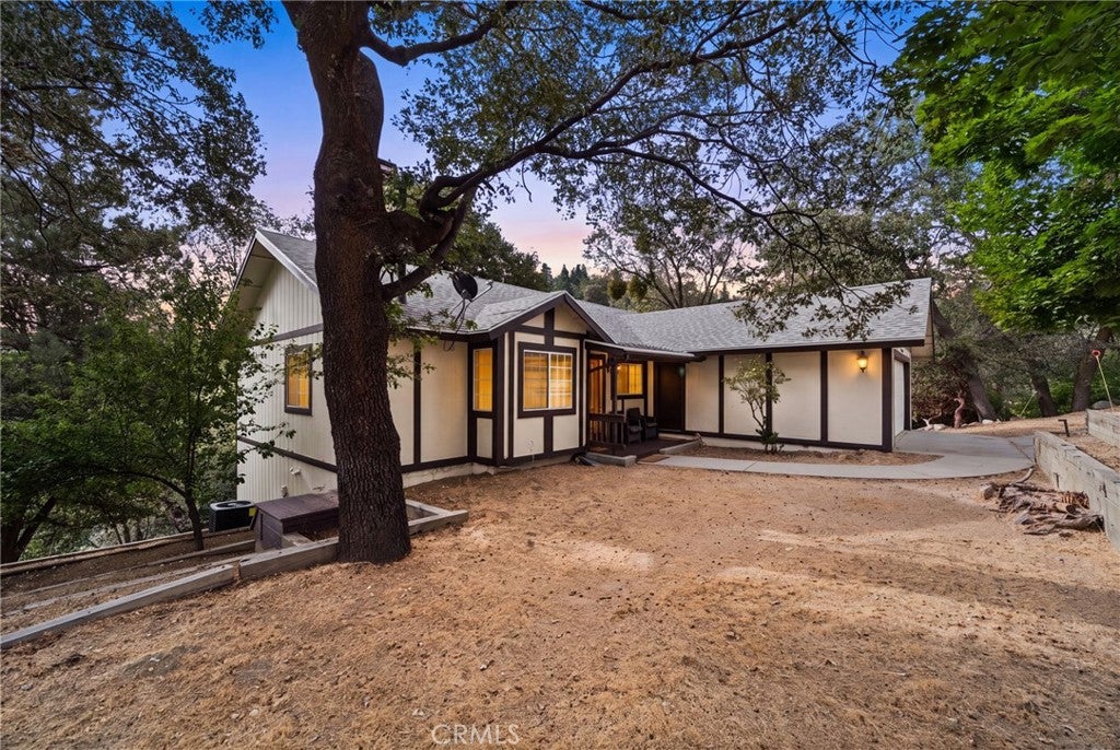 1541 Krause Lane