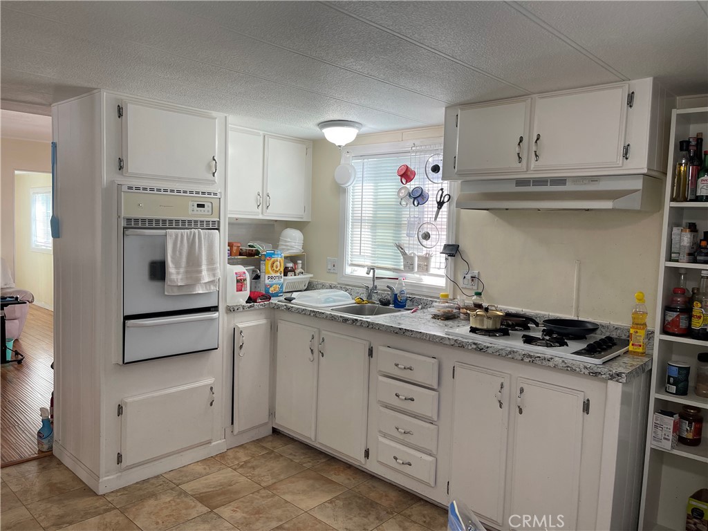 10525 Somerset 41