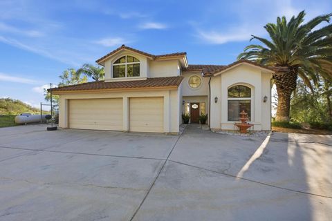 Photo of 17345 Iron Mountain Drive, Poway, CA 92064 (MLS # NDP2602275)