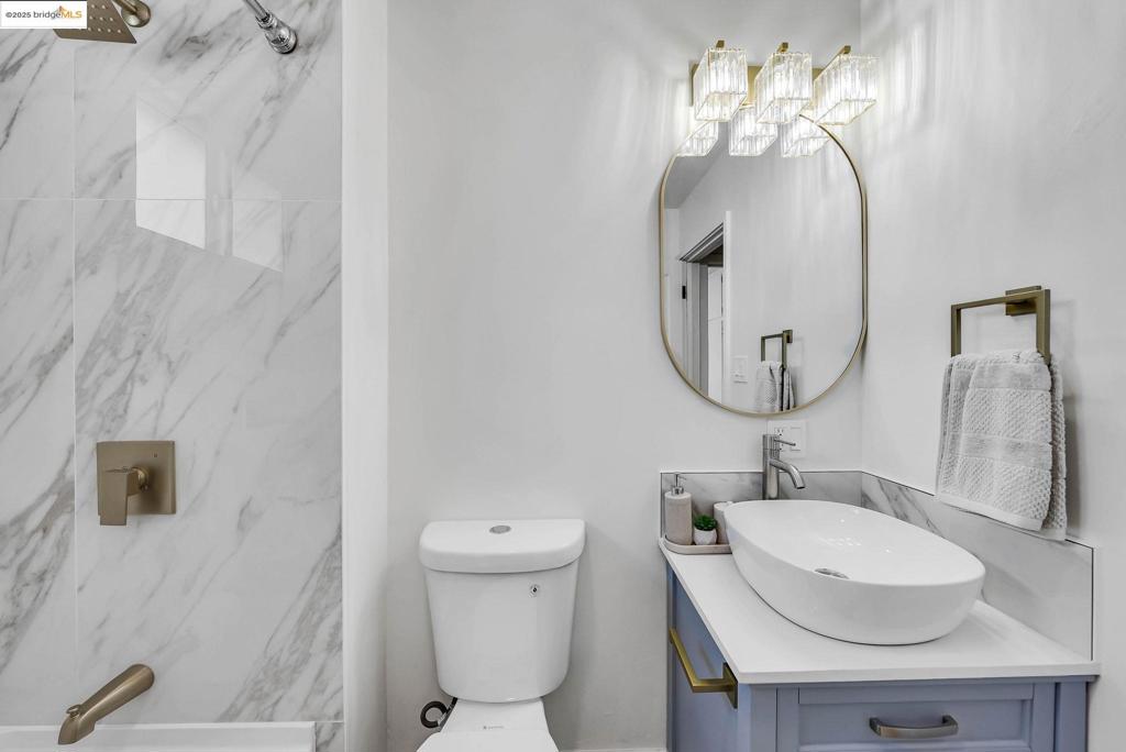 LORENZO VILLAGE - Residential