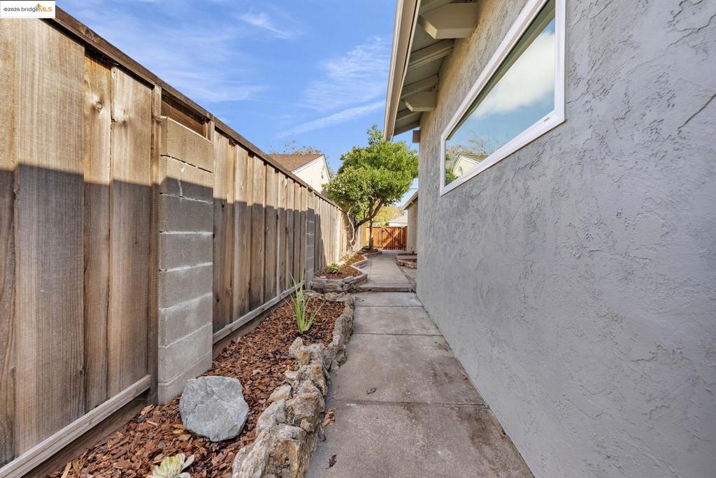 LORENZO VILLAGE - Residential