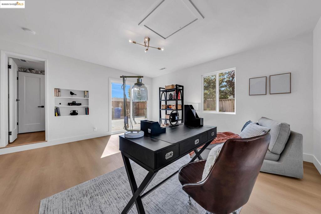 LORENZO VILLAGE - Residential