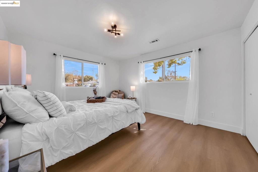 LORENZO VILLAGE - Residential