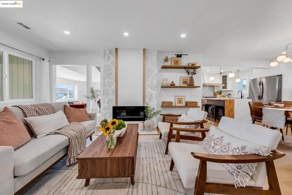 LORENZO VILLAGE - Residential